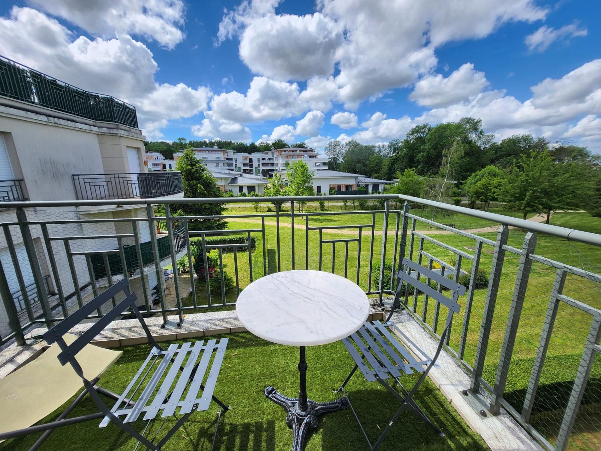 Appartement, Balcon, Parking, 5' Disneyland Montévrain Exterior photo